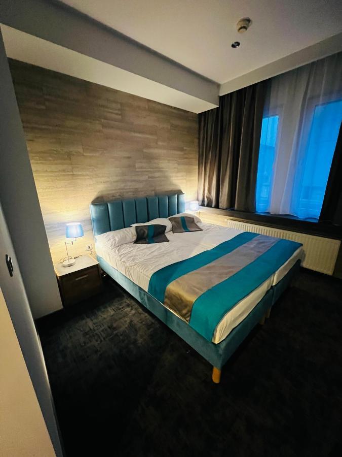 M Hotel Lodz  Ngoại thất bức ảnh