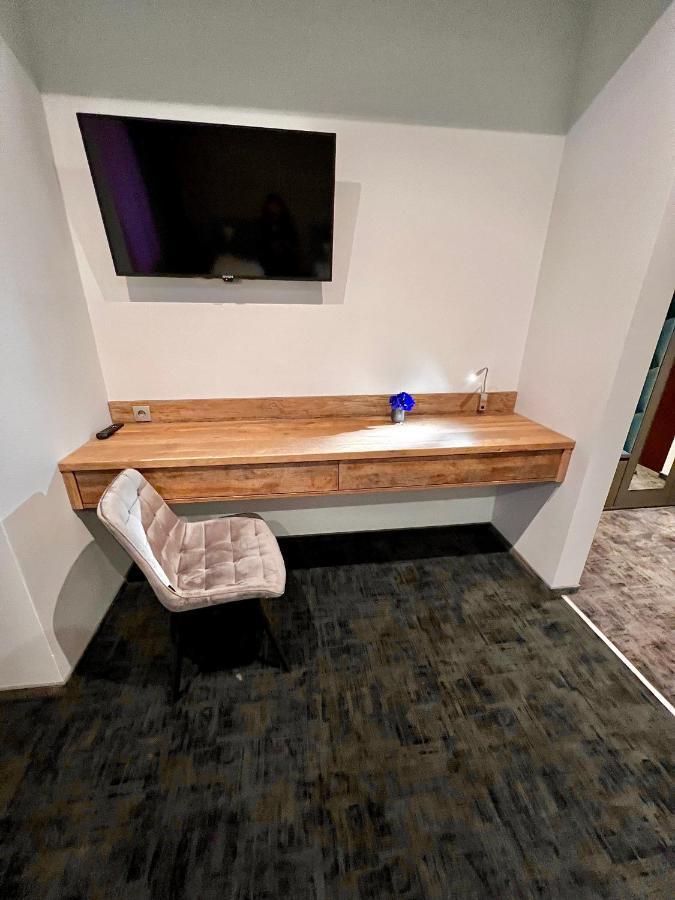 M Hotel Lodz  Ngoại thất bức ảnh