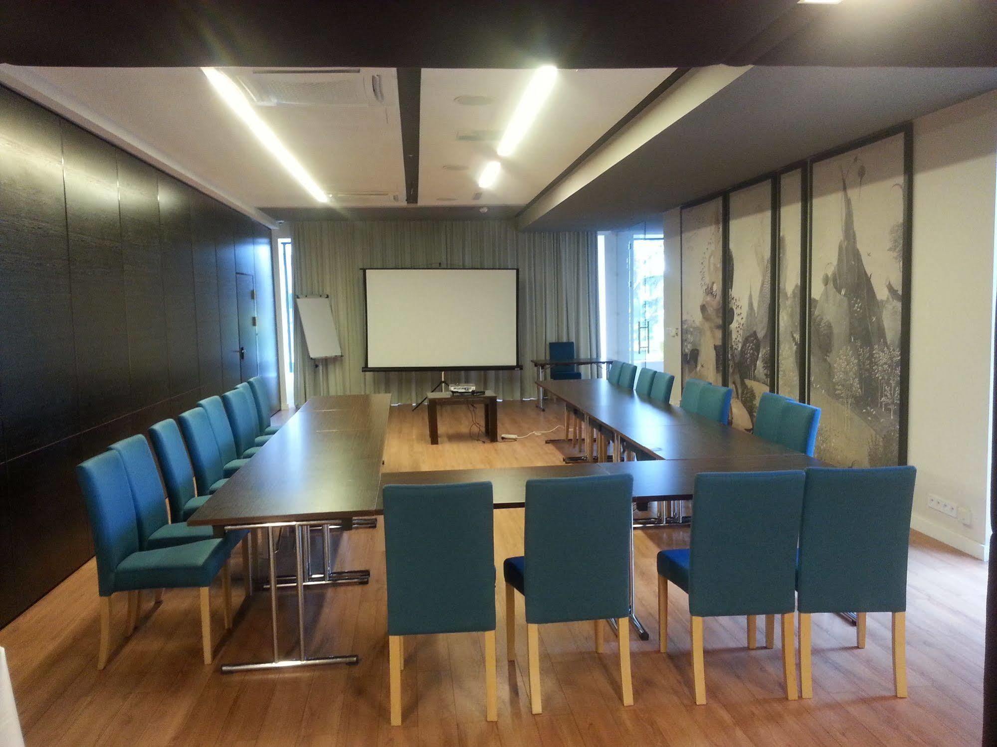 M Hotel Lodz  Ngoại thất bức ảnh