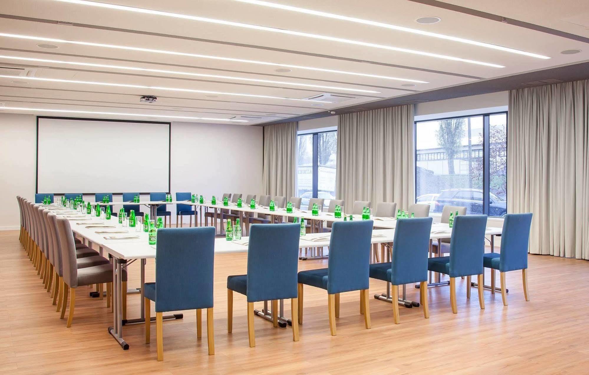 M Hotel Lodz  Ngoại thất bức ảnh