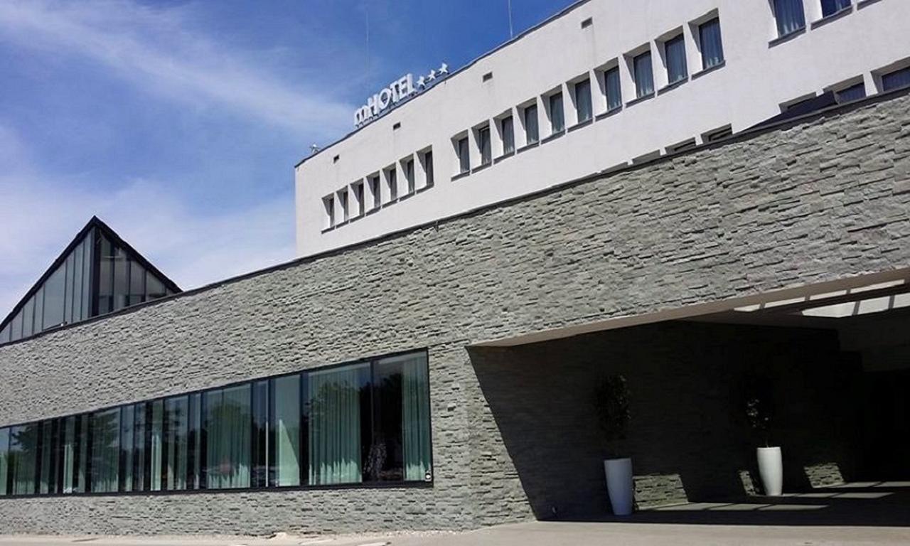 M Hotel Lodz  Ngoại thất bức ảnh